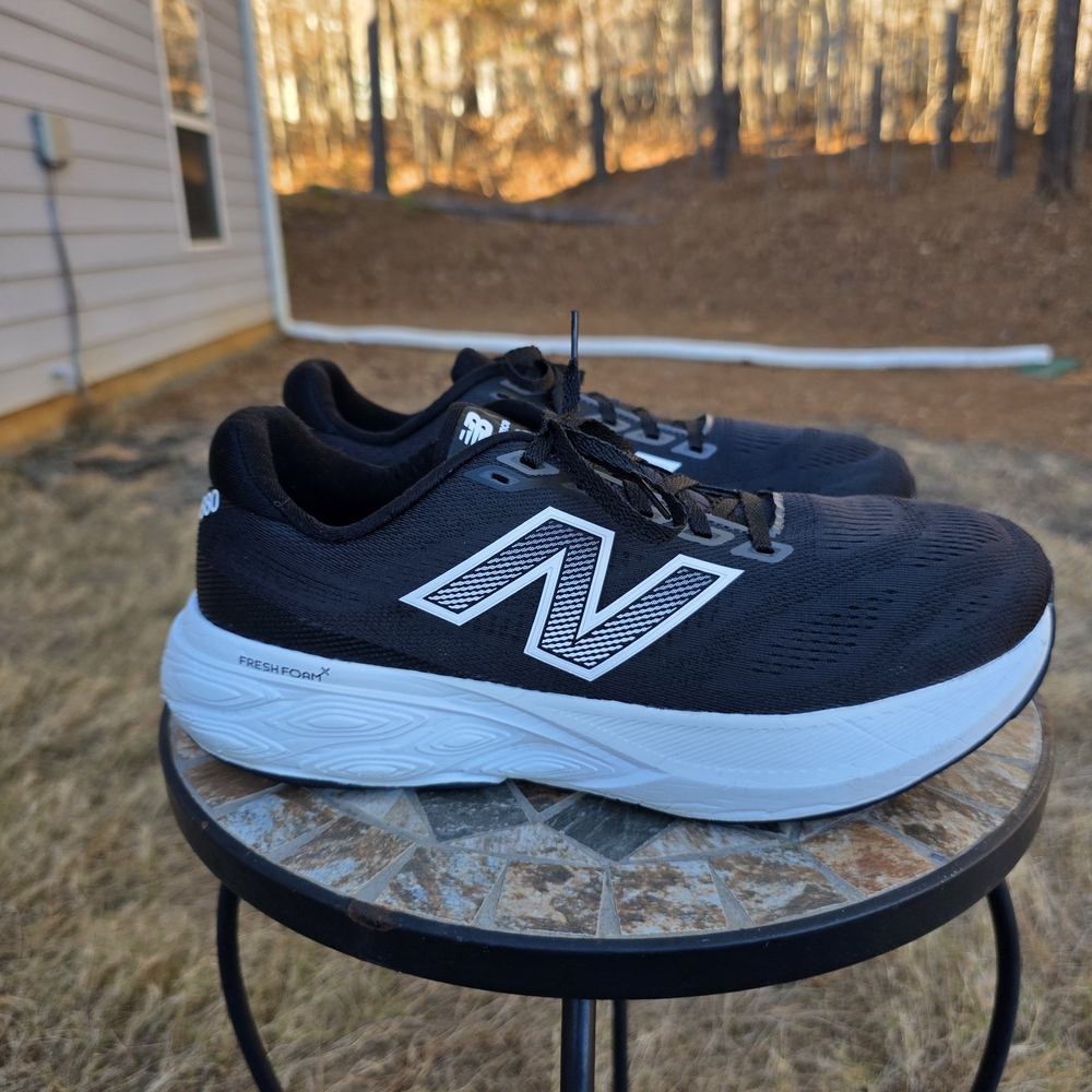 New Balance Fresh Foam X 880 V15 Black Sneaker Women Sz 12 Mens Sz 10.5 2E Wide